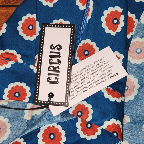 NWT Circus by Sam Edelman Path of Daisies A- Line Pleated Skirt Size UK8 (small) - Picture 9 of 10